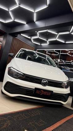 VOLKSWAGEN POLO 1.0 170 TSI COMFORTLINE AUTOMÁTICO VOLKSWAGEN POLO 1.0 170 TSI COMFORTLINE AUTOMÁTICO